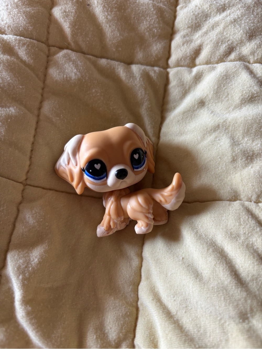 Littlest Pet Shop Tan & White Puppy Figure